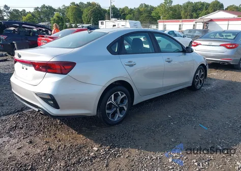 2019 Kia Forte Lxs z USA, uszkodzony, nr VIN 3KPF24AD5KE030814